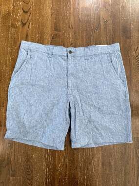 St. John's Bay Men's Size 42 Navy Linen-Blend 9" Inseam Flat Front Shorts